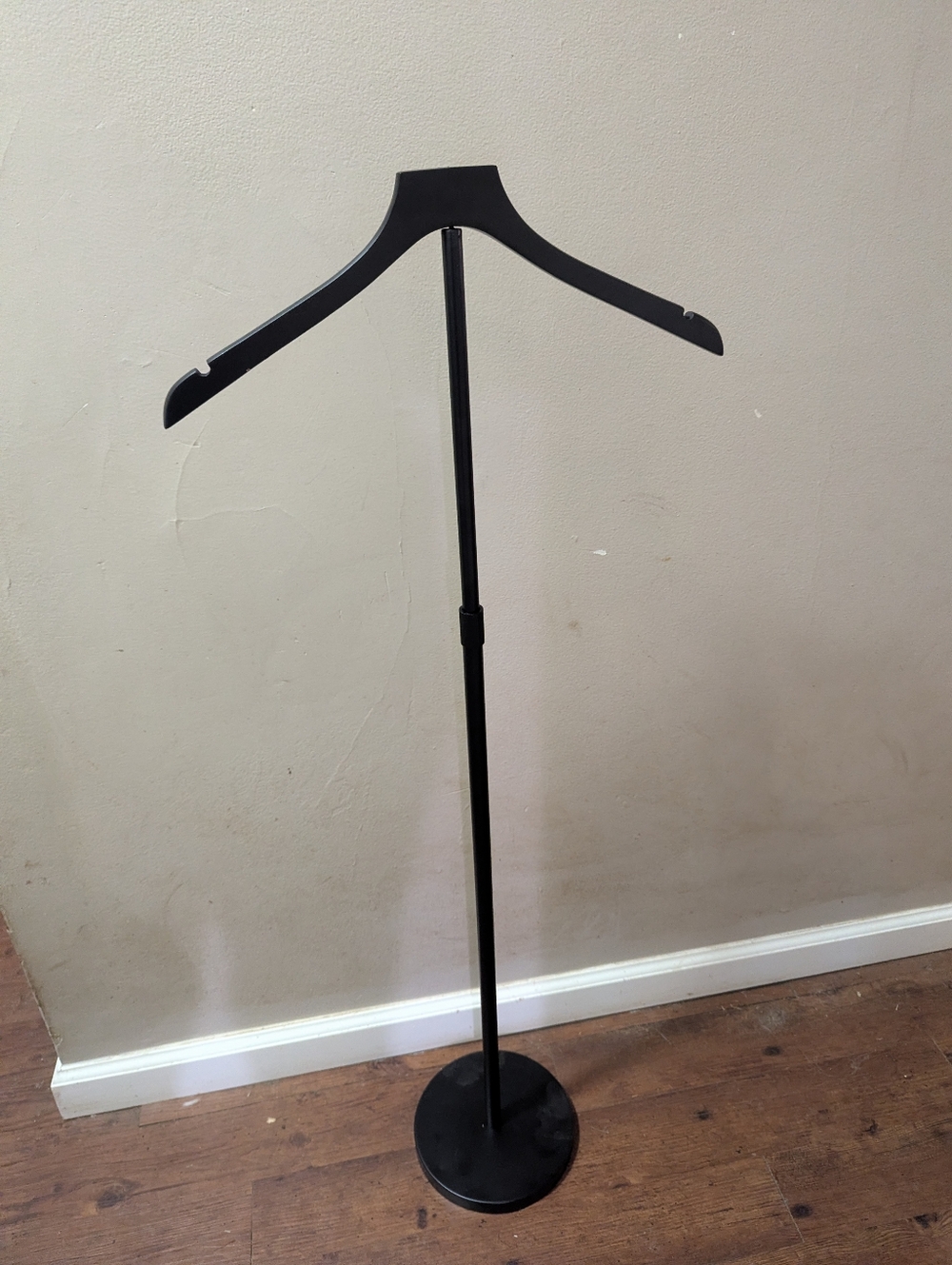 OLV Adjustable Shirt Display Stand 30 to 41 In - Black - Brand New